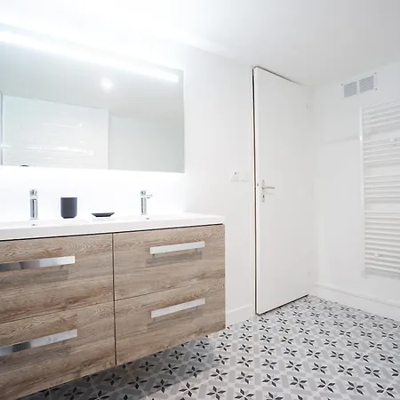 Spacious Family Duplex - Eiffel Tower شقة *