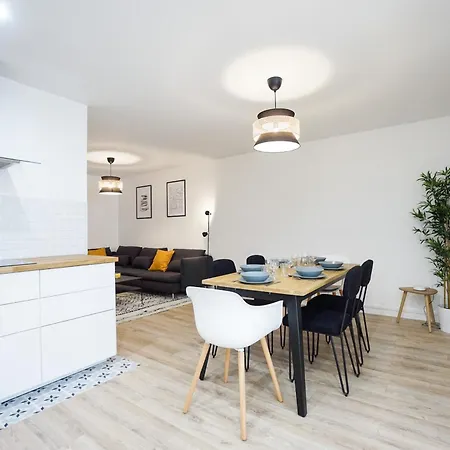 شقة Spacious Family Duplex - Eiffel Tower