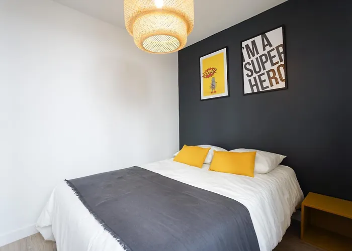 Spacious Family Duplex - Eiffel Tower Lägenhet