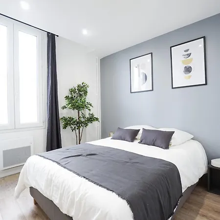 Spacious Family Duplex - Eiffel Tower *